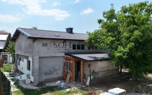Къща близнак в село Гара Елин Пелин